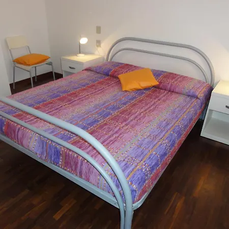 Сasa de vacaciones Holiday Homes In 24570