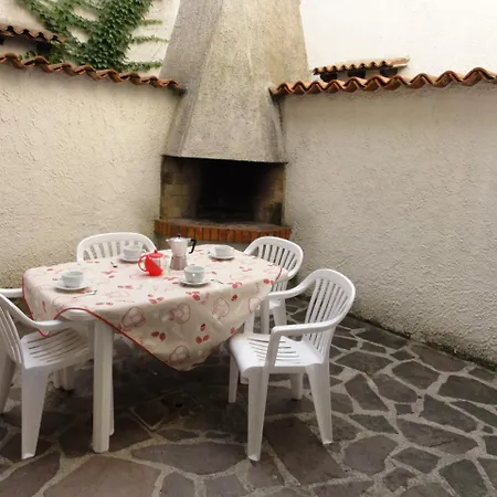 Holiday Homes In 24570 Casa vacanze *